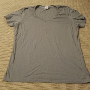 Simple Grey v-neck shirt